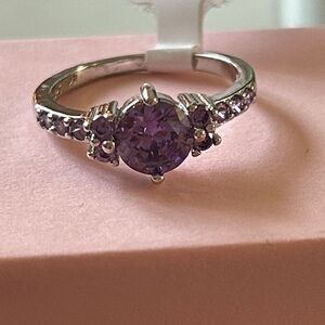 Purple crystal 925 Sterling Silver Ring size‎ 8